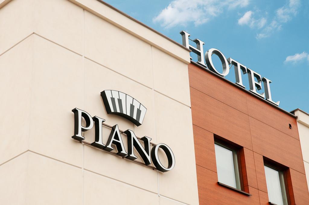 Hotel Piano Lublin Exterior foto