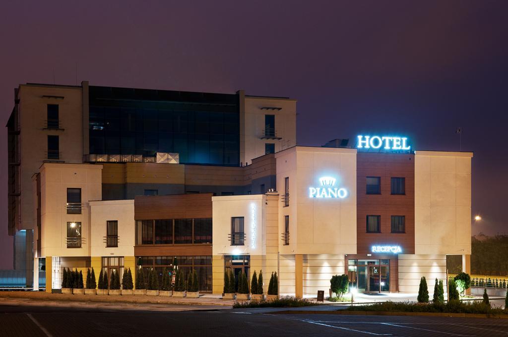 Hotel Piano Lublin Exterior foto